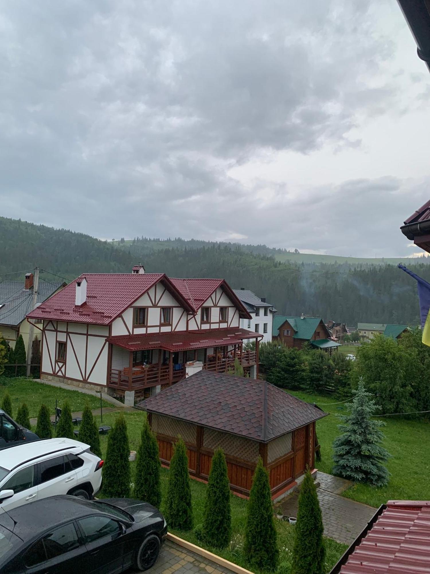 Aura Karpat Hotell Bukovel Eksteriør bilde